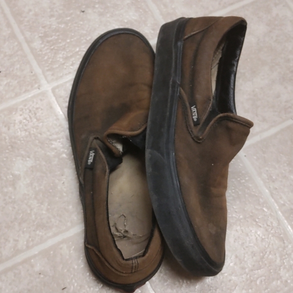 Shoes - Picture 4 of 4